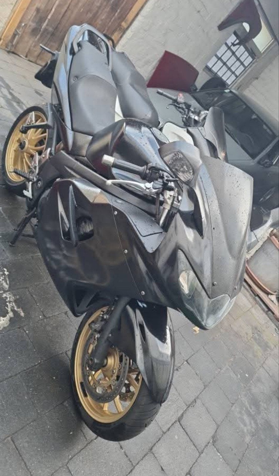 Triumph sprint ST 1050 Volledig aangepakt!, Motoren, Motoren | Triumph, 1049 cc, Occasion, Motorrijbewijs A, 3 cilinders