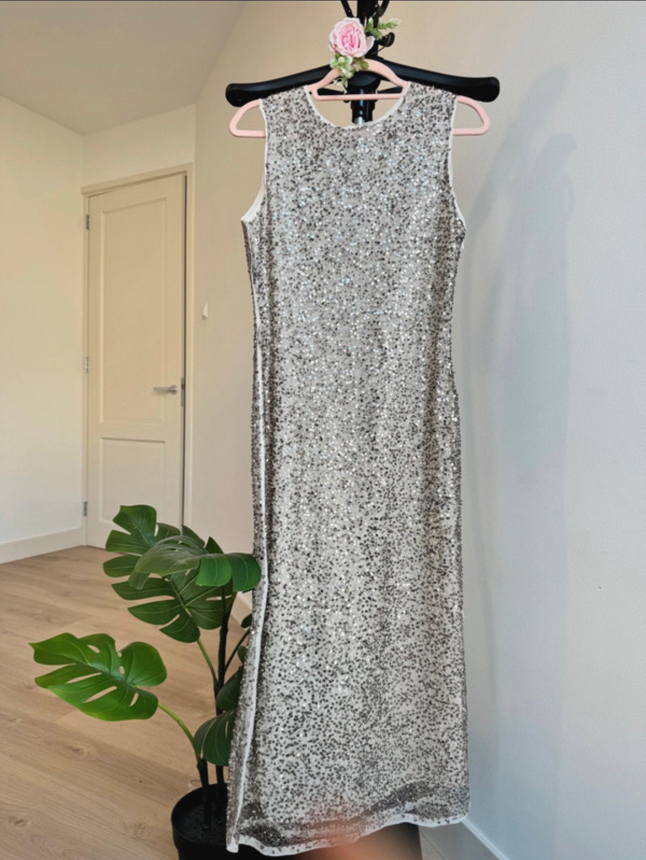 Zara lange jurk met pailletten en strass –nieuw met kaartje, Nieuw, Ophalen of Verzenden, Maat 34 (XS) of kleiner, Grijs