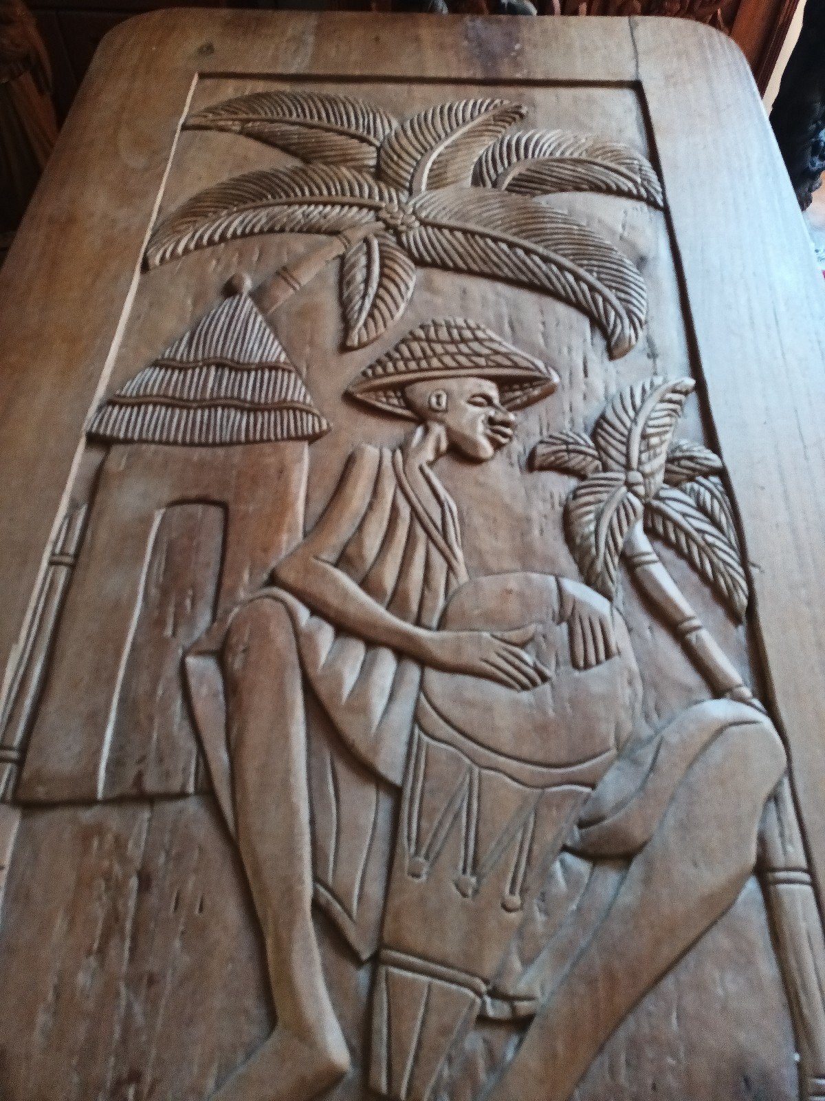 Unieke Afrikaanse tafel met houtsnijwerk, Afrikaans, Etnisch, Handgemaakt, Gebruikt, 100 tot 150 cm, Vier personen
