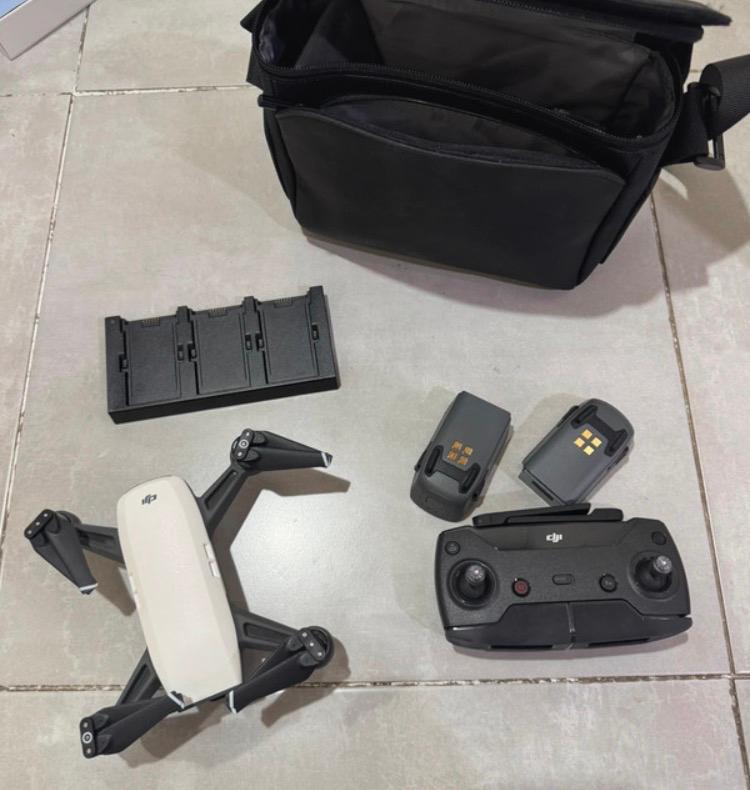 DJI Spark Alpine White drone, Audio, Tv en Foto, Drones, Ophalen of Verzenden, Zo goed als nieuw
