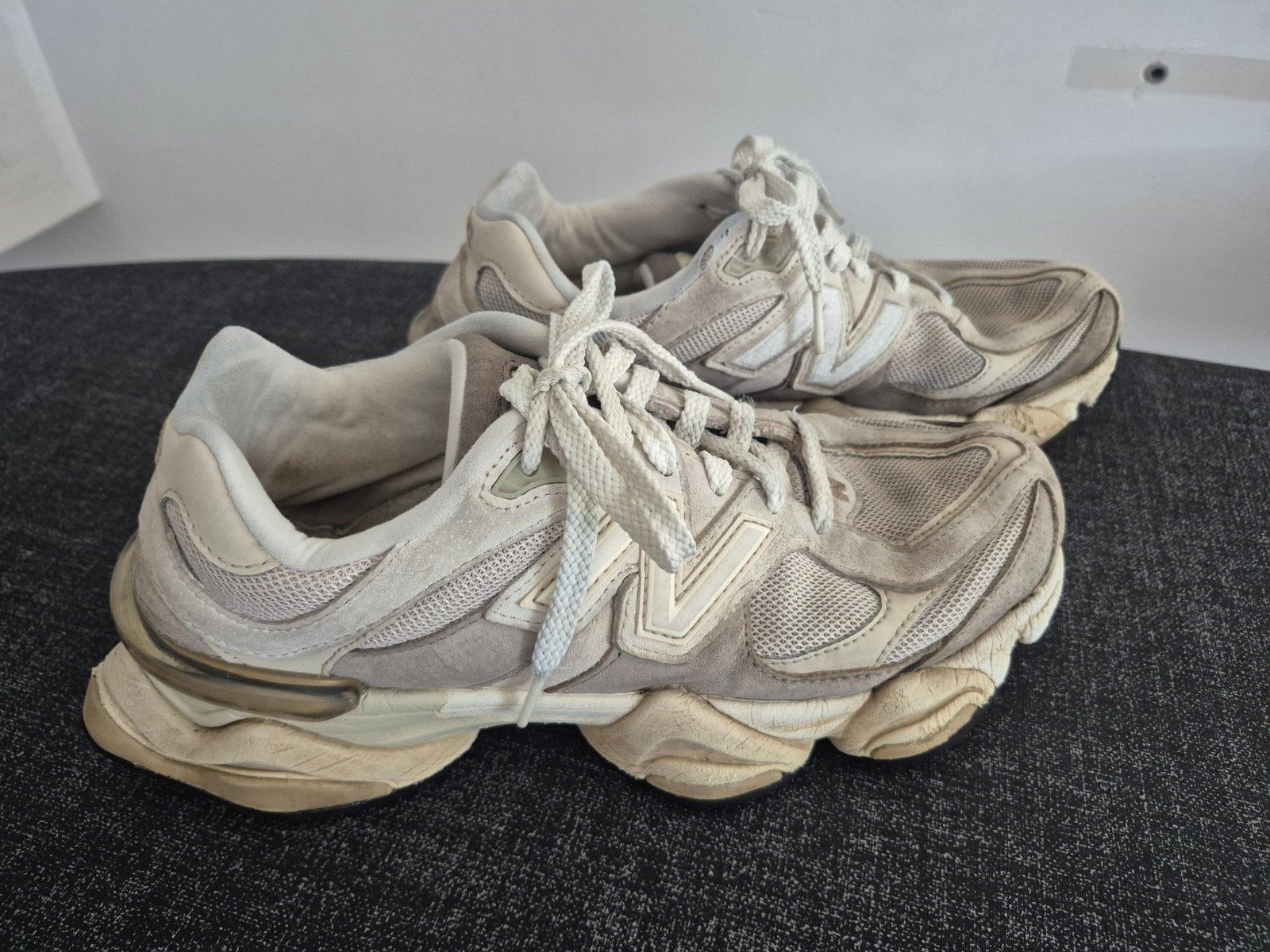 New Balance 9060 Sneakers - Beige/Wit maat 40,5, Ophalen of Verzenden