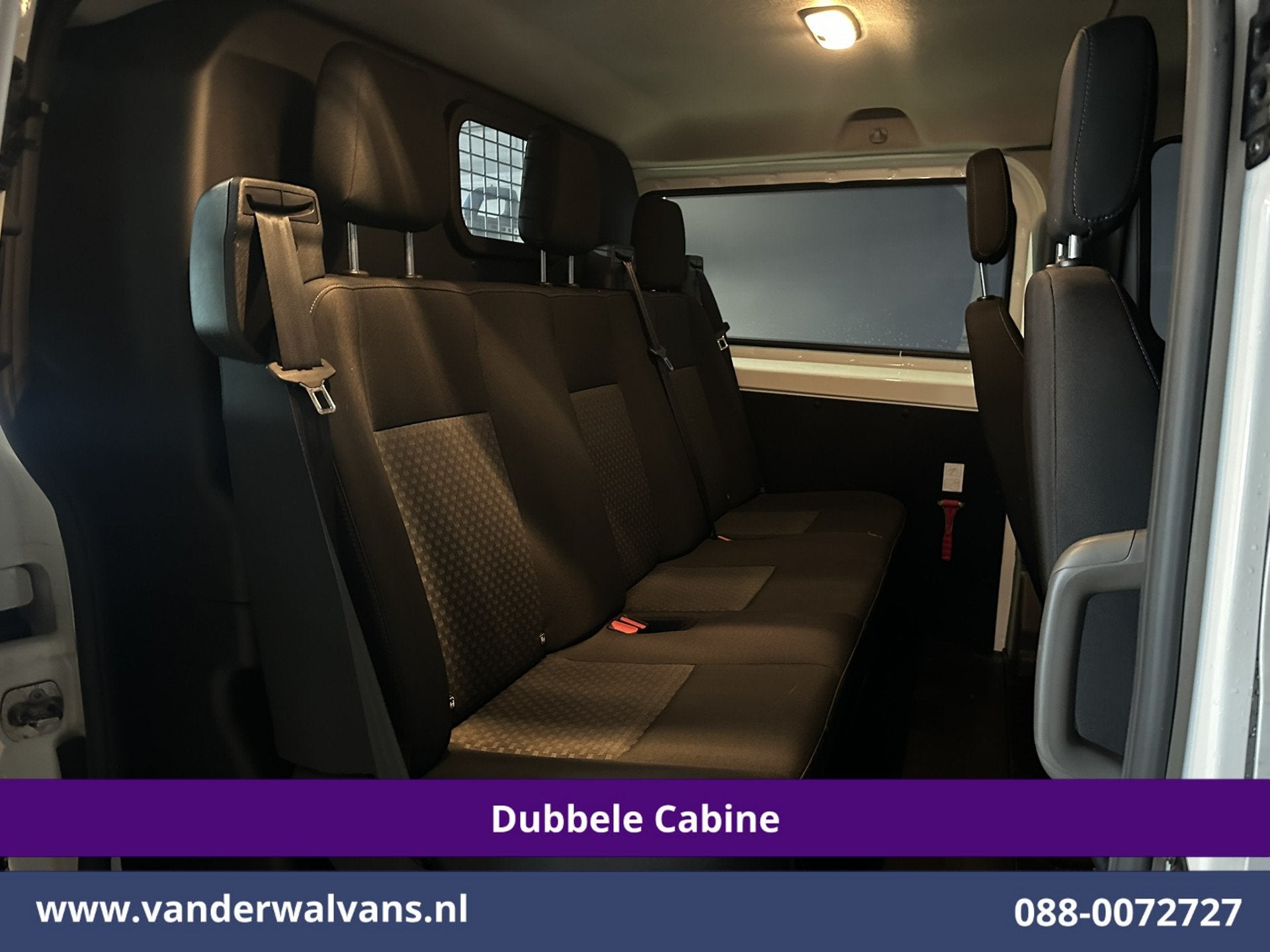 Ford Transit Custom 2.0 TDCI 130pk L2H1 Dubbele Cabine Euro6, Auto's, Bestelauto's, Voorwielaandrijving, 2800 kg, Wit, Bedrijf