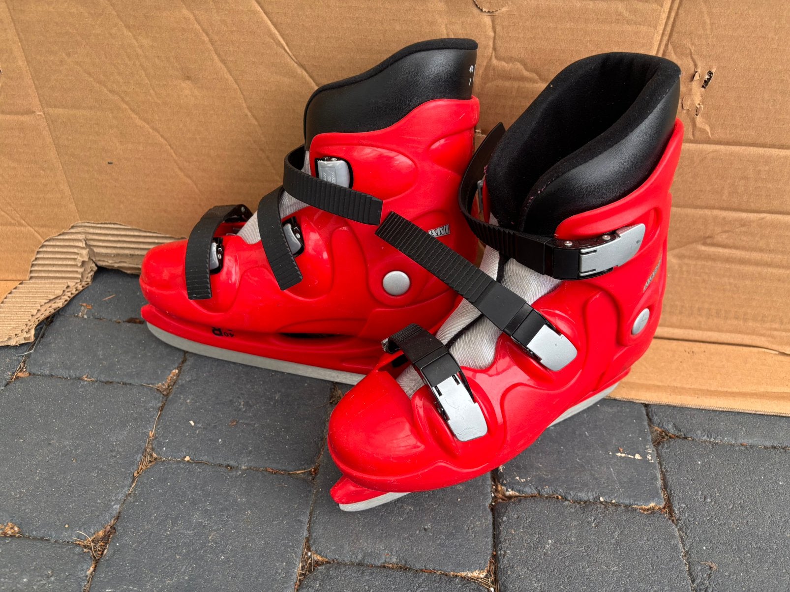 Rode schaatsen maat 40, Sport en Fitness, Schaatsen, Ophalen of Verzenden, Gebruikt, IJshockeyschaatsen
