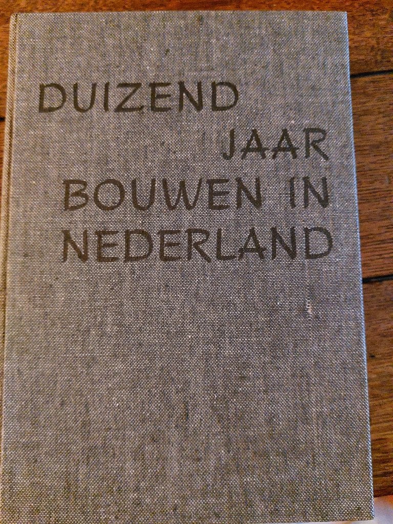 duizend jaar bouwen in Nederland + 100 mooiste gebouwen, Ophalen of Verzenden, Gelezen, Architecten