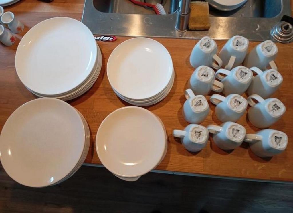 Compleet servies Ikea, AH, Xenos - Starter/Aanvulling, Ophalen, Gebruikt, Keramiek, Effen