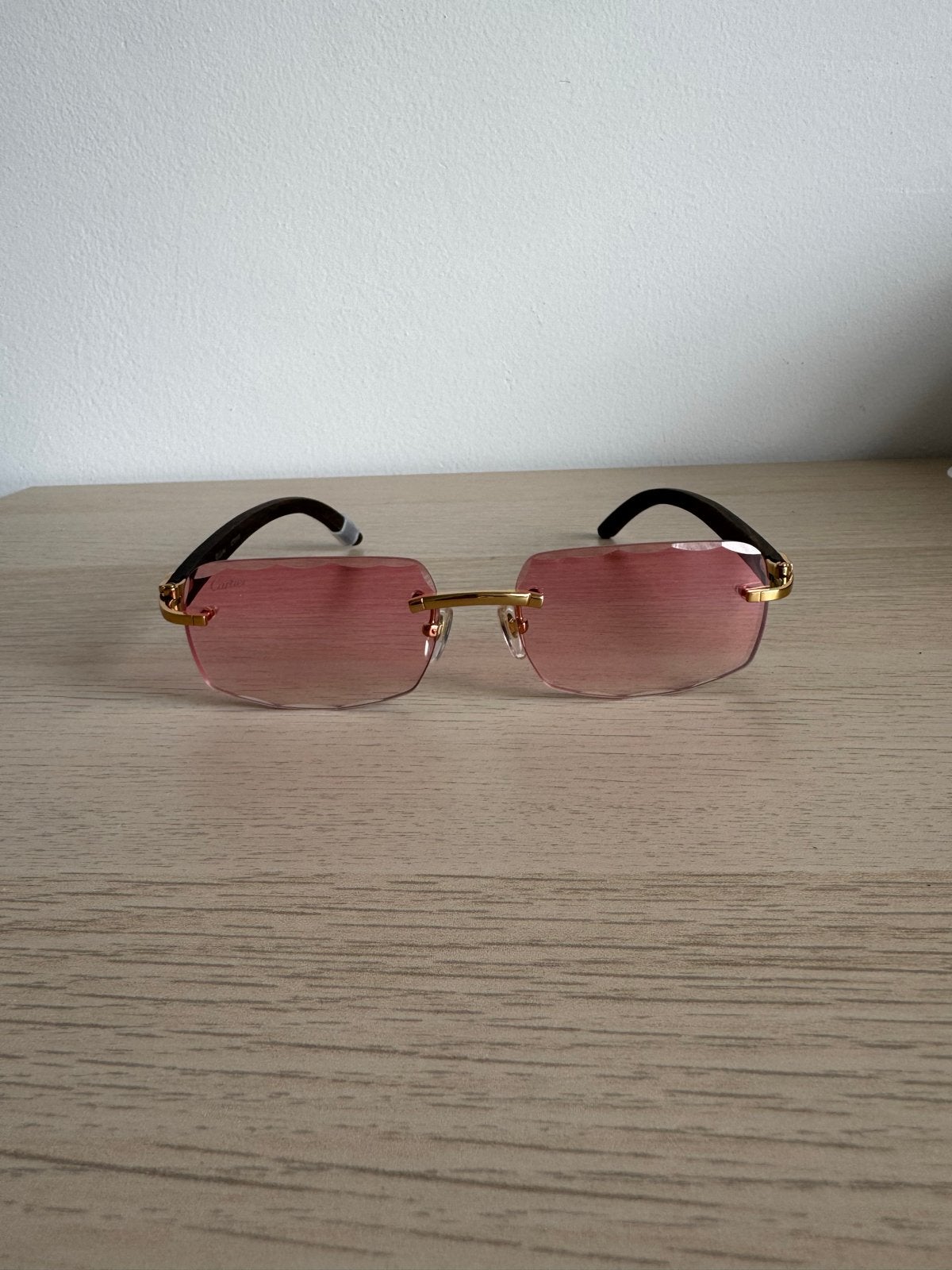 Cartier zonnebril met roze glazen, Sieraden, Tassen en Uiterlijk, Zonnebrillen en Brillen | Heren, Overige merken, Zonnebril, Ophalen of Verzenden