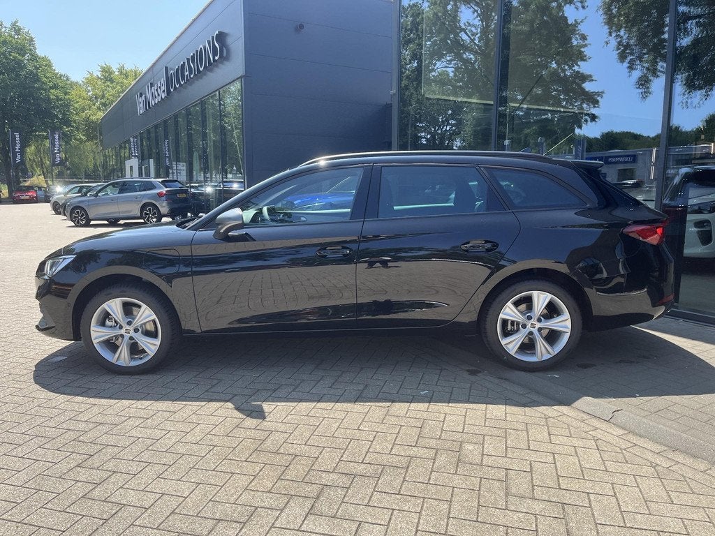 SEAT Leon Sportstourer 1.5 TSI e-Hybrid FR Business 204 PK |, Auto's, Seat, Stof, 4 cilinders, Plug-in hybride, Nieuw