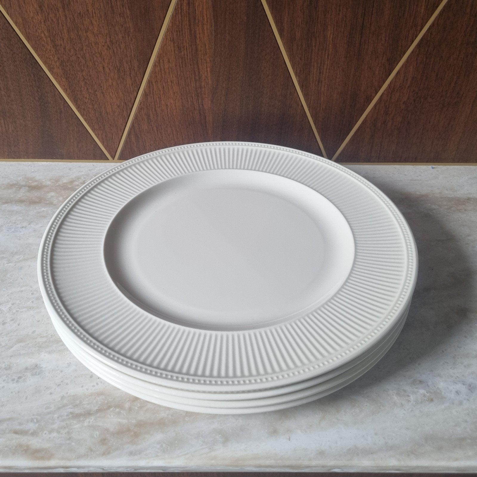 4 Wedgwood Windsor onderborden/taartschalen 31 cm, Ophalen of Verzenden, Keramiek, Wedgwood, Bord(en)