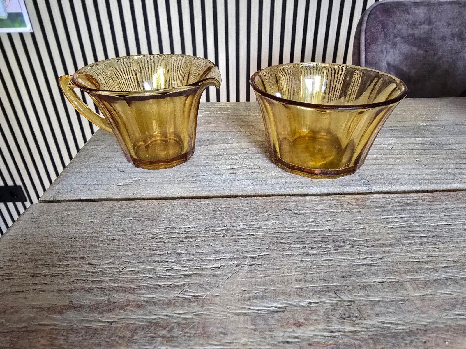Vintage amberkleurige suikerpot en melkkan set, Antiek en Kunst, Ophalen