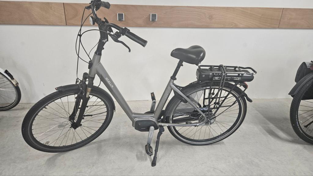 Stella Vienna Elektrische damesfiets met Middenmotor Shimano, Gebruikt, 51 tot 55 cm, 50 km per accu of meer, Ophalen