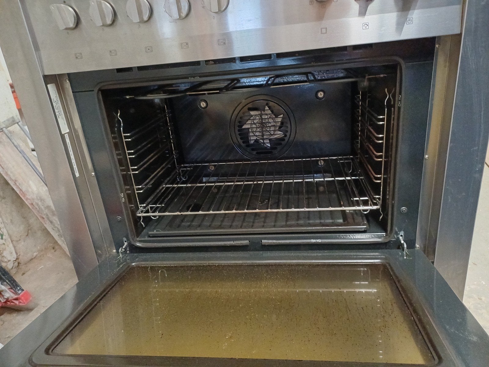 Solitaire / Bosch Vrijstaand 5-pits Gasfornuis met Oven - RV, Witgoed en Apparatuur, Ophalen, Gebruikt, 60 cm of meer, Gas