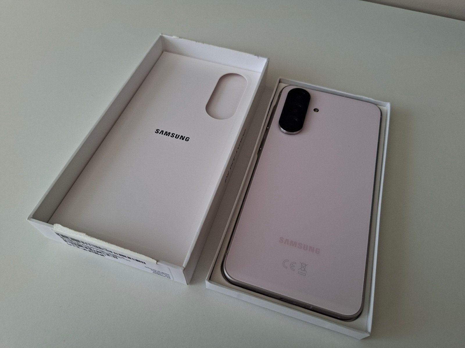 Samsung Galaxy A56 5G - 128 GB Awesome Pink, Overige kleuren, Touchscreen, Ophalen of Verzenden, Zo goed als nieuw