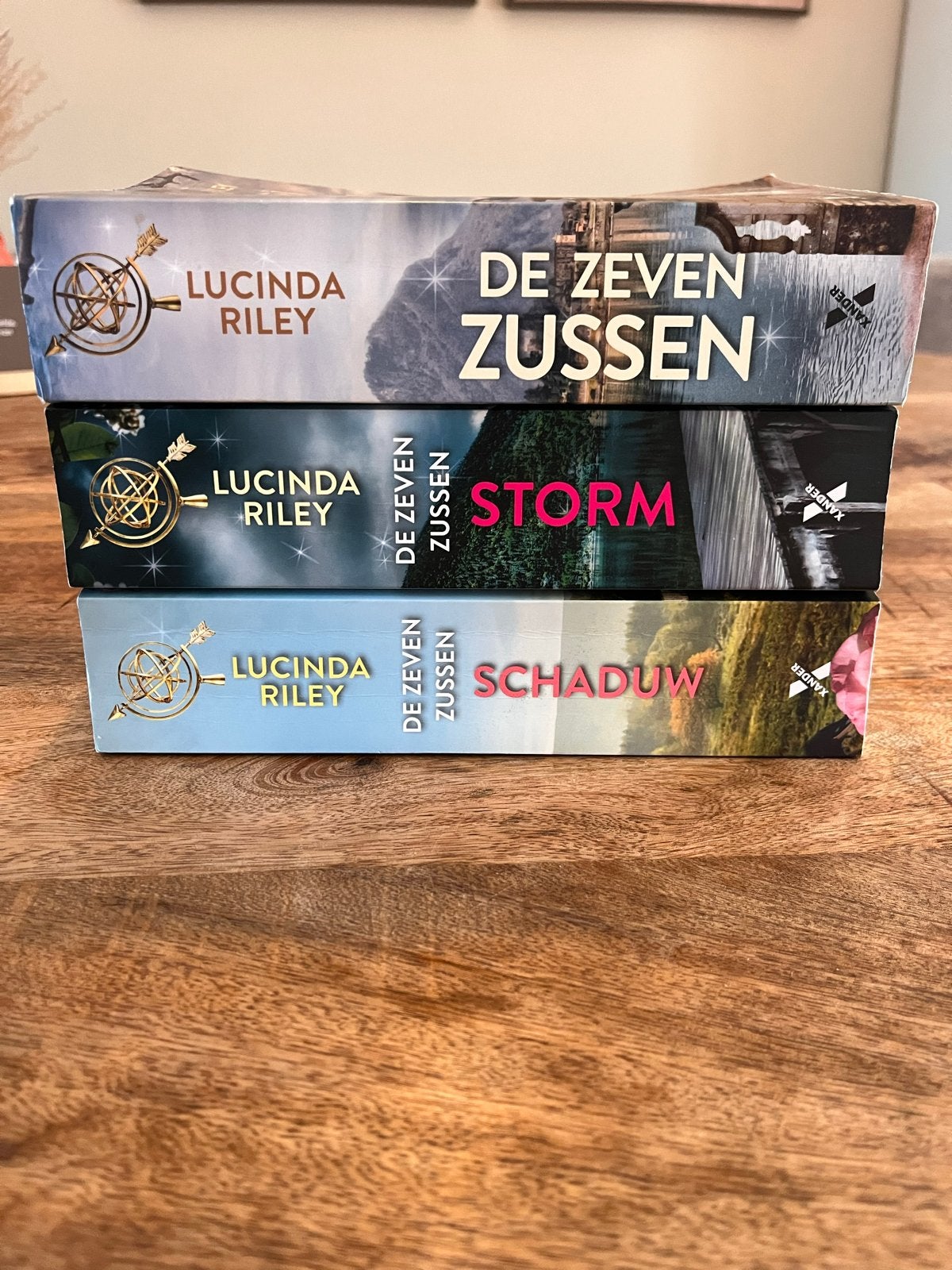 De Zeven Zussen: Deel 1, 2 en 3, Boeken, Ophalen of Verzenden, Gelezen