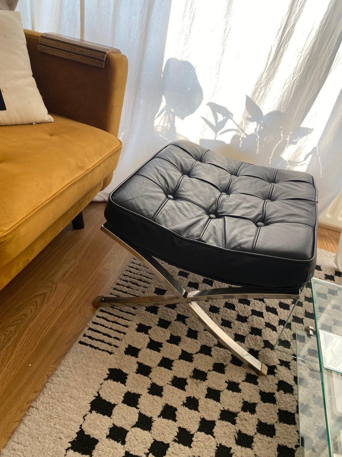 Barcelona Hocker Replica Zwart Leer Chroom X-onderstel, Ophalen, Gebruikt, Leer, Modern, Design, Tijdloos