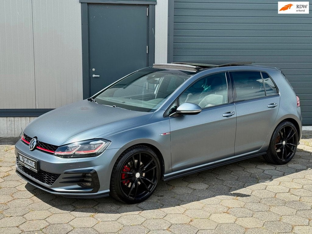 Volkswagen Golf 2.0 TSI GTI Performance DSG, Pano, Lane Assi, Stof, Gebruikt, Euro 6, 4 cilinders