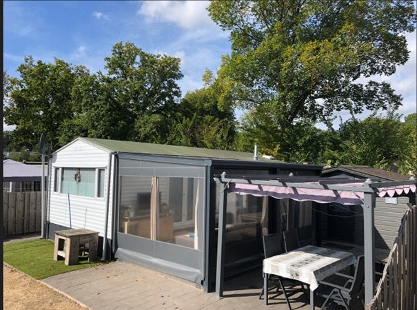 Te koop stacaravan, voortent, inboedel alles op de foto, Ophalen, Gebruikt, Overige typen