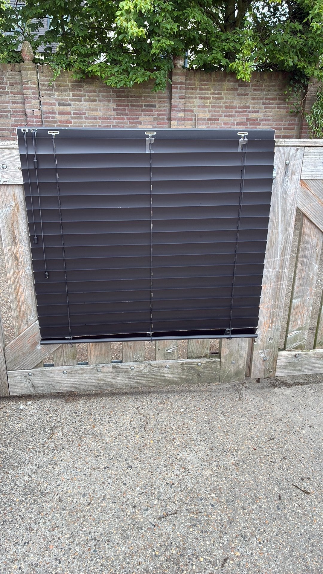 Zwarte aluminium 7 cm brede jaloezieën 113 breed 105 hoog, Huis en Inrichting, Ophalen, Gebruikt, 100 tot 150 cm, 100 tot 150 cm