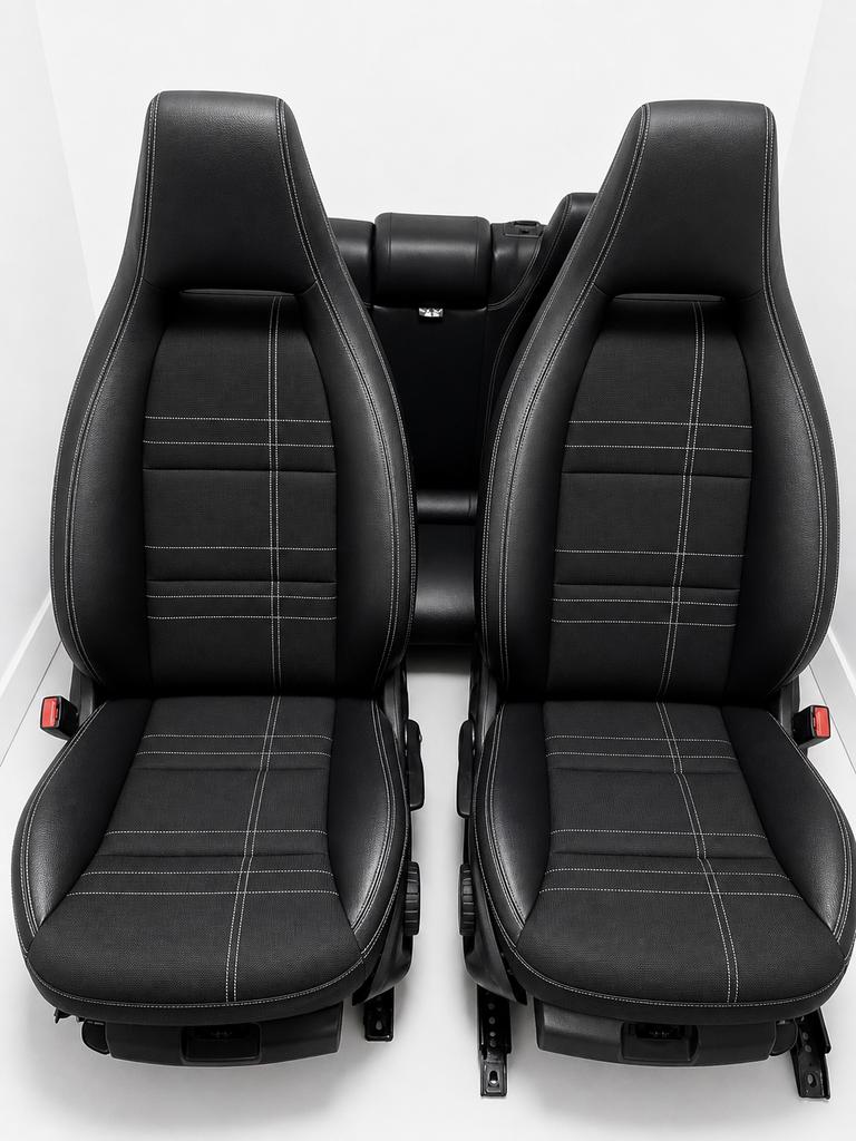 Mercedes Benz CLA kuipstoelen set en achterbank Zwart leer, Ophalen of Verzenden, Gebruikt, Universele onderdelen