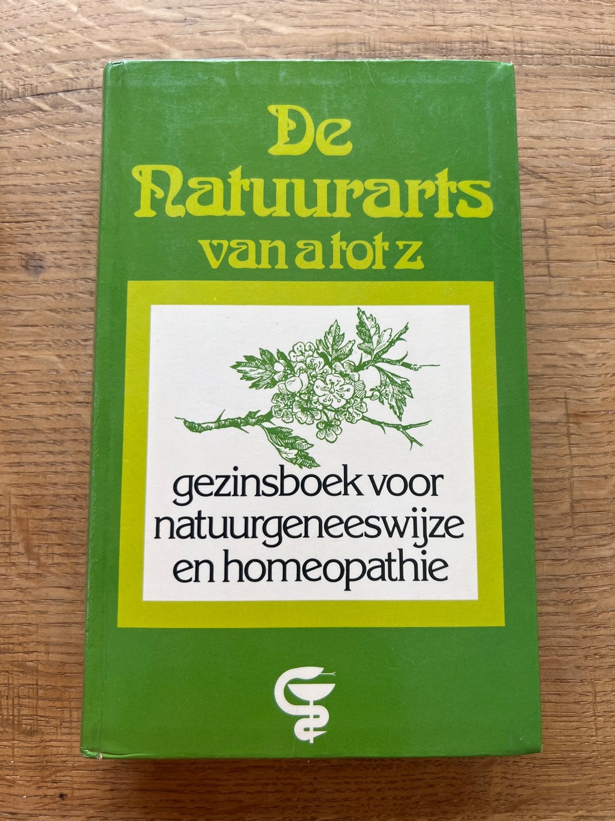 De Natuurarts van a tot z - Gezinsboek Natuurgeneeswijze, Ophalen of Verzenden, Gelezen, Kruiden en Alternatief