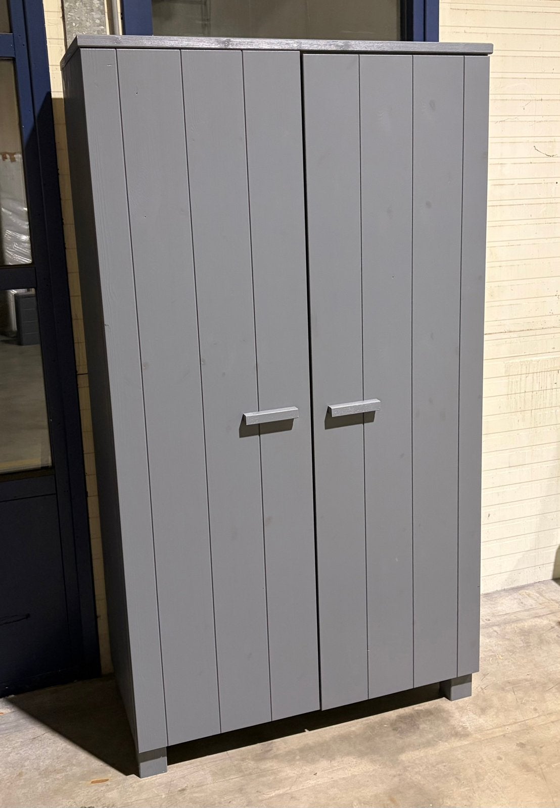 Woood Kledingkast, Ophalen, Met deur(en), 100 tot 150 cm, Zo goed als nieuw