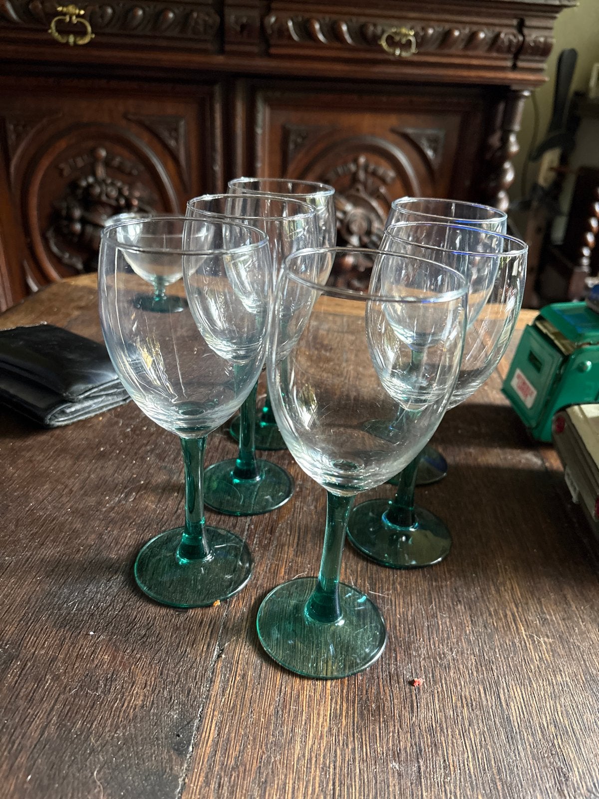 Set van 6 vintage wijnglazen met groene voet, Ophalen