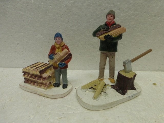 lemax Stacking Firewood kerstdorp poppetjes figurines kerst, Ophalen of Verzenden, Zo goed als nieuw
