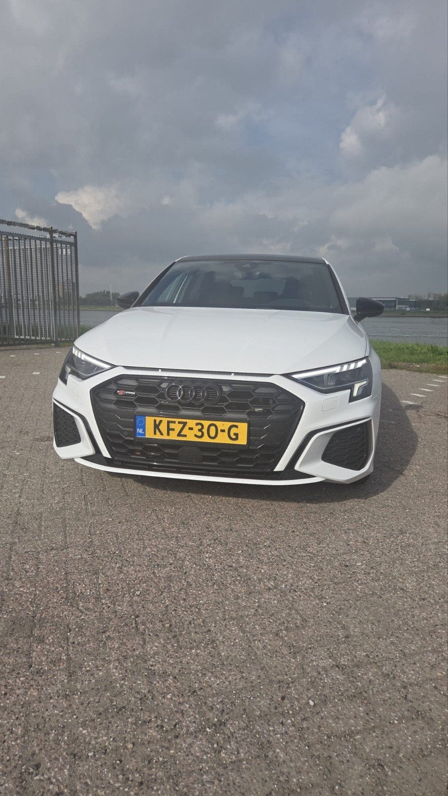 Audi A3 45 Tfsi e 245pk Phev S-tronic 2021 Wit, Auto's, 4 cilinders, Wit, Te koop, Hatchback