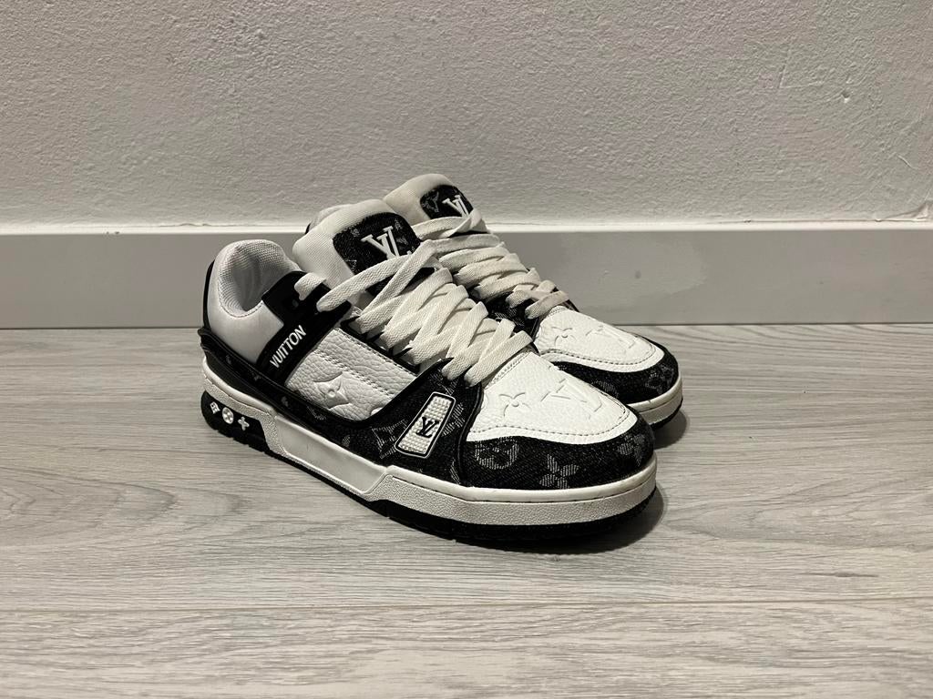 Louis Vuitton Trainers | 43 |, Ophalen of Verzenden, Zo goed als nieuw, Zwart