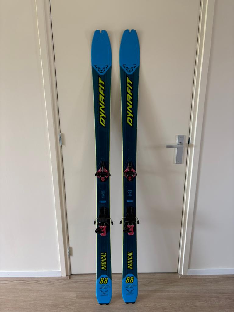 Dynafit Radical 88 Toerski’s + Stijgvellen, 160 tot 180 cm, Gebruikt, Ski's, Ophalen