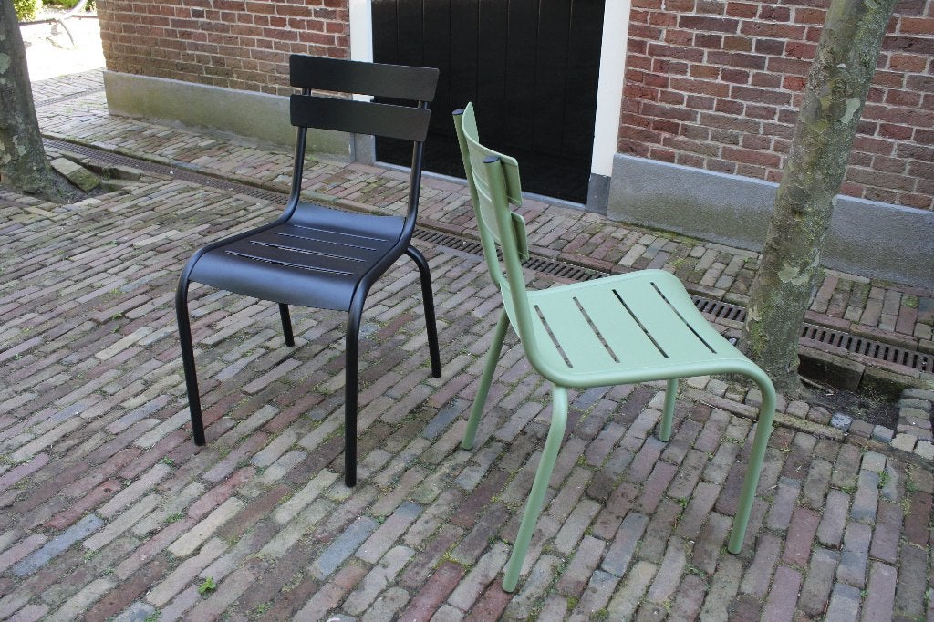 Trendy tuinstoelen aluminium zwart pastel olijfgroen terras, Tuin en Terras, Ophalen, Nieuw