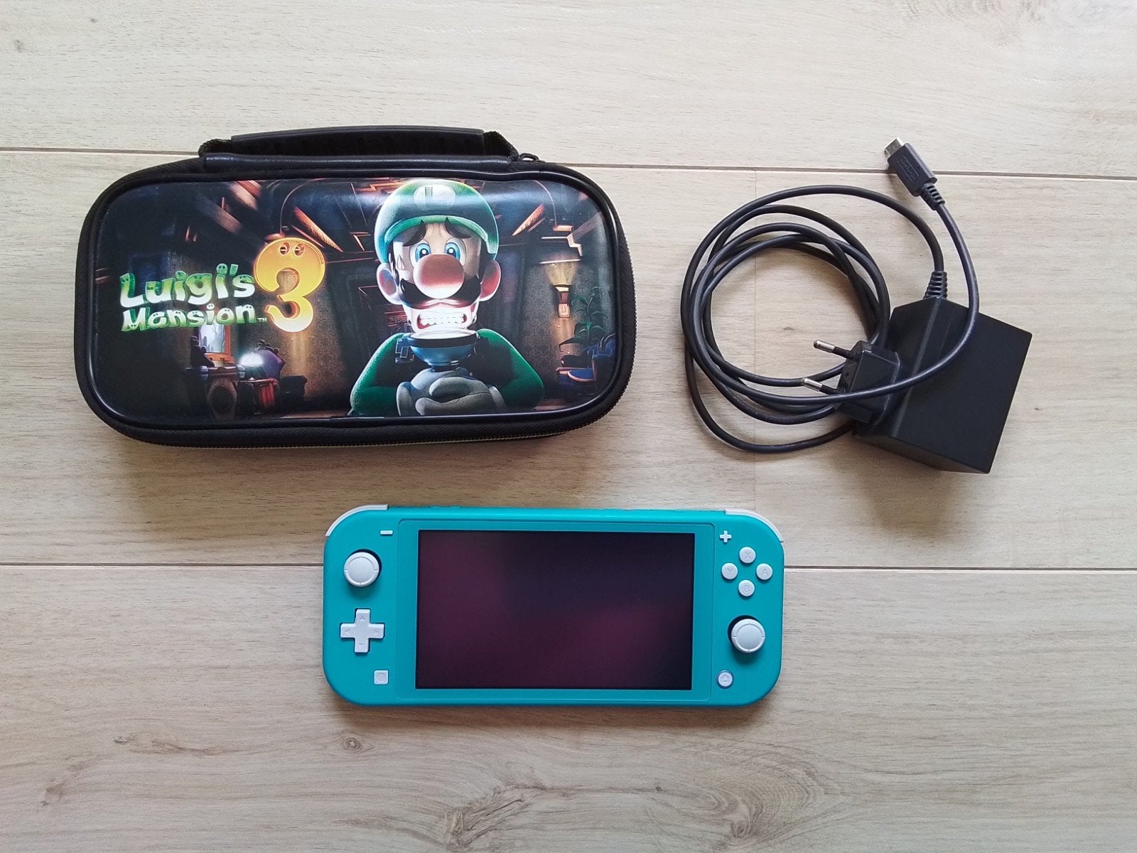 Nintendo Switch Lite blauw met hoes en oplader, Spelcomputers en Games, Spelcomputers | Nintendo Switch Lite, Zo goed als nieuw