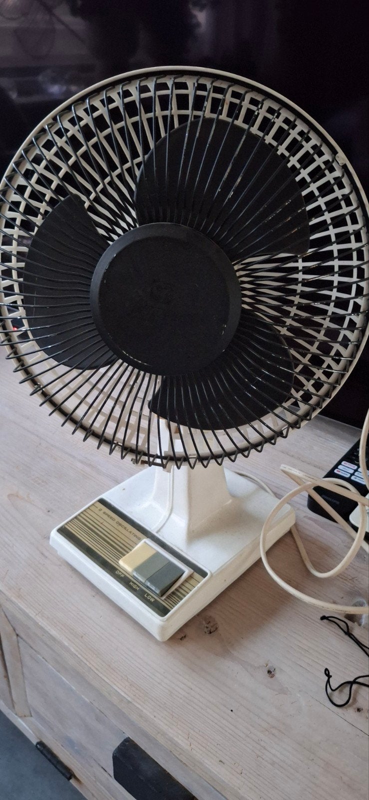 Vintage Ventilator - Werkt Perfect - 2 Standen, Witgoed en Apparatuur, Ventilatoren, Gebruikt, Tafelventilator, Ophalen of Verzenden