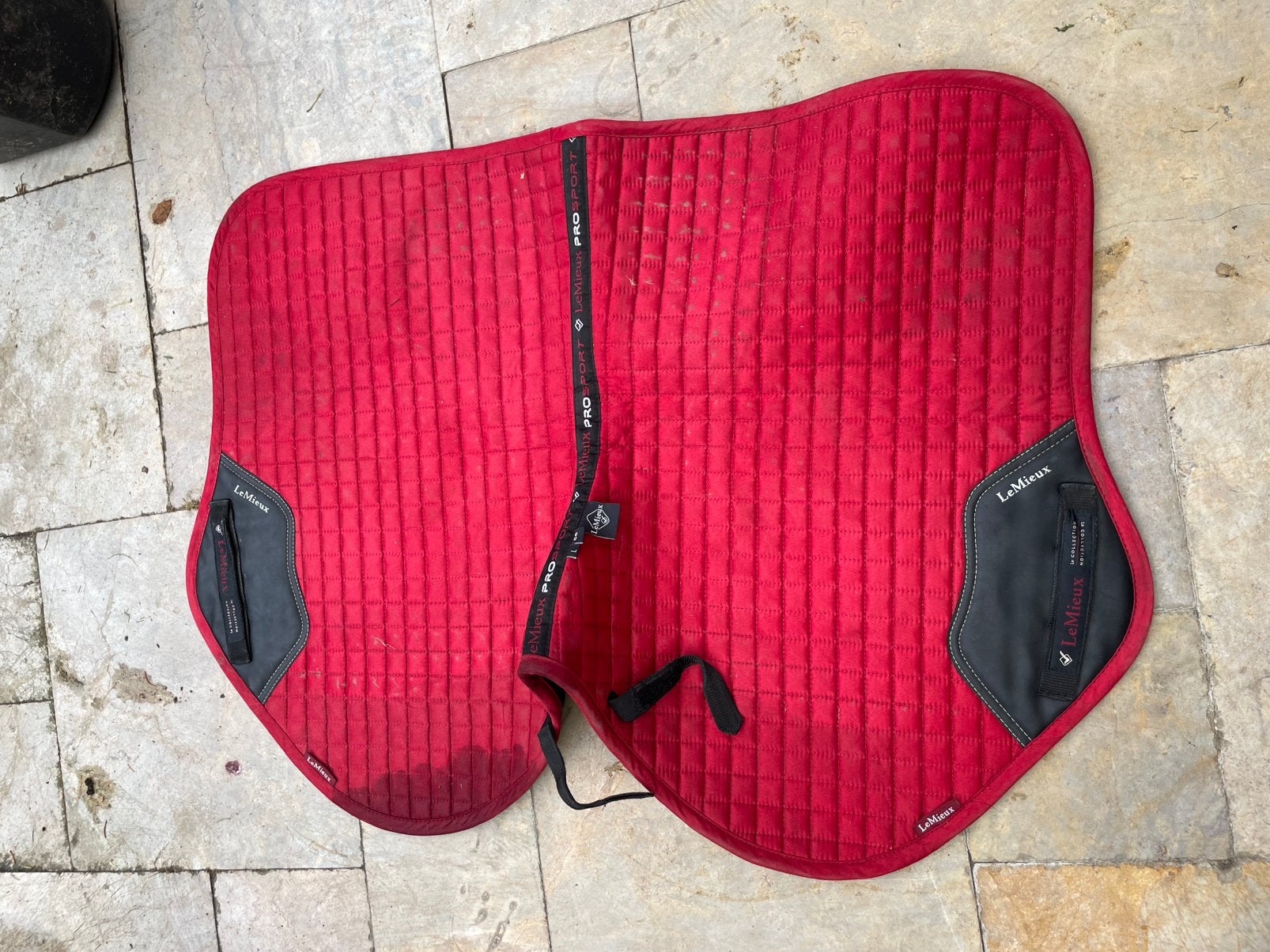 Mooi en leuk dekje!, Full (L), Gebruikt, 680 g, Rood