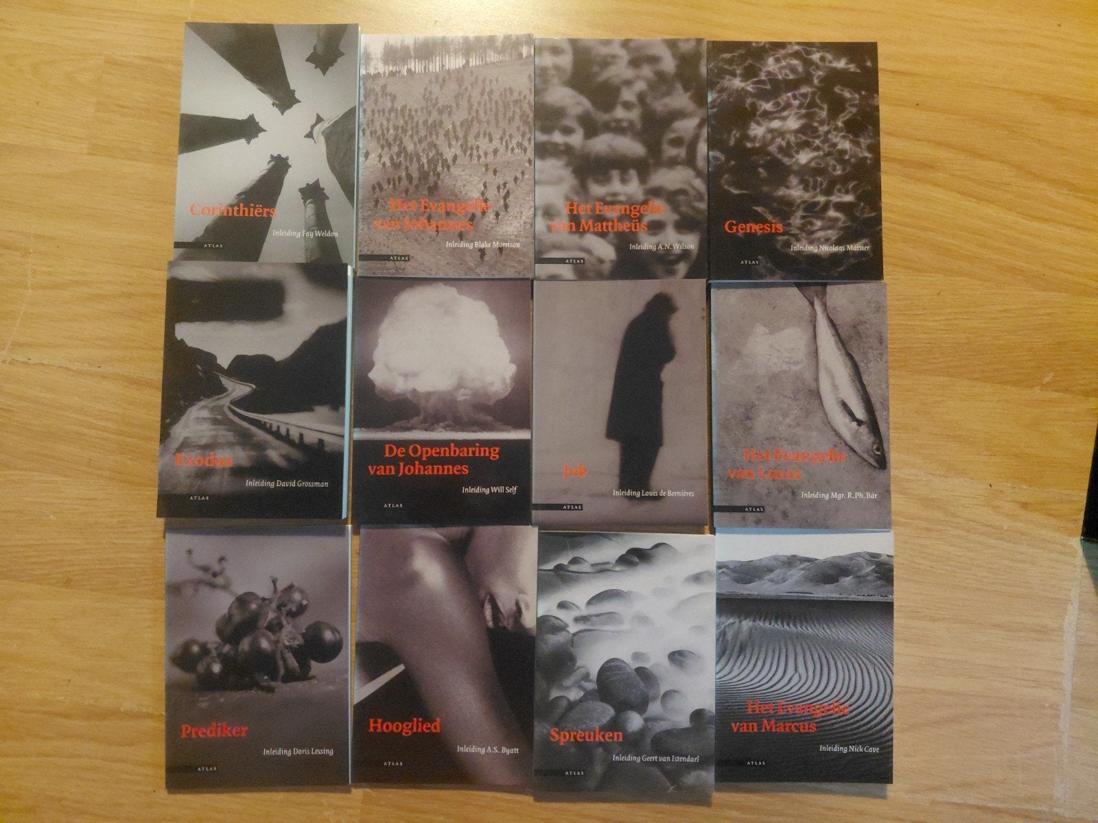 Bijbelreeks set in cassette pocket canons 12 delen igs, Ophalen of Verzenden, Zo goed als nieuw