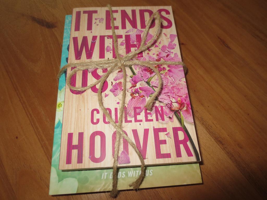 Engelse boeken van Colleen Hoover, Ophalen of Verzenden, Zo goed als nieuw, Colleen Hoover
