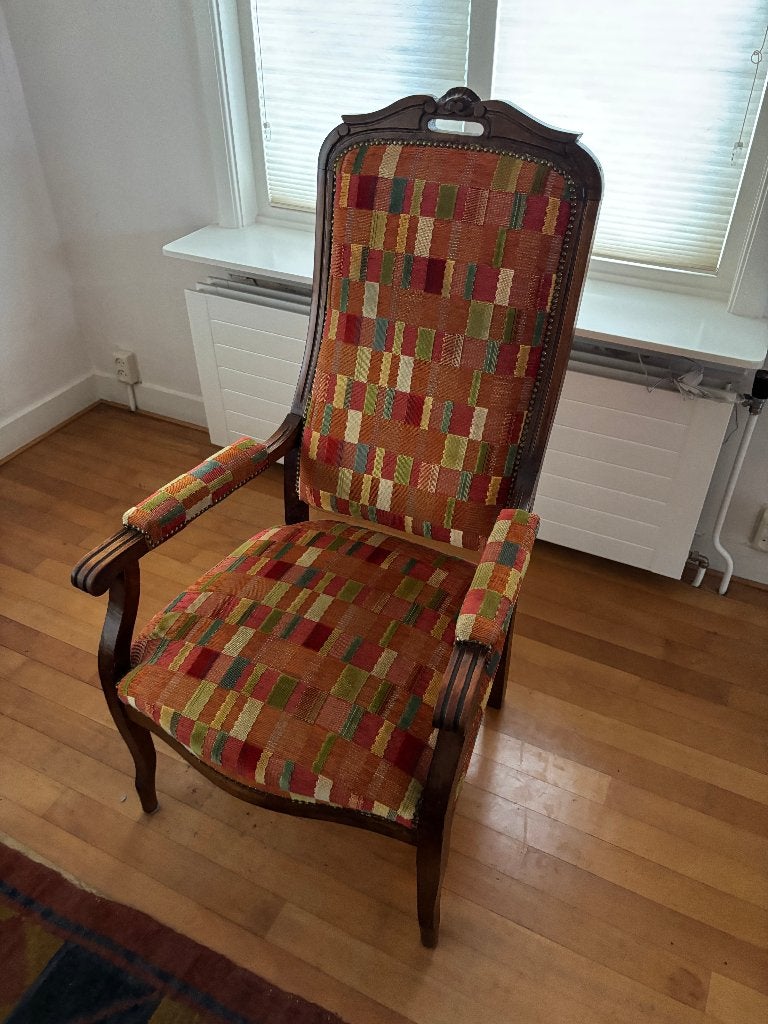 Antieke fauteuil, Ophalen
