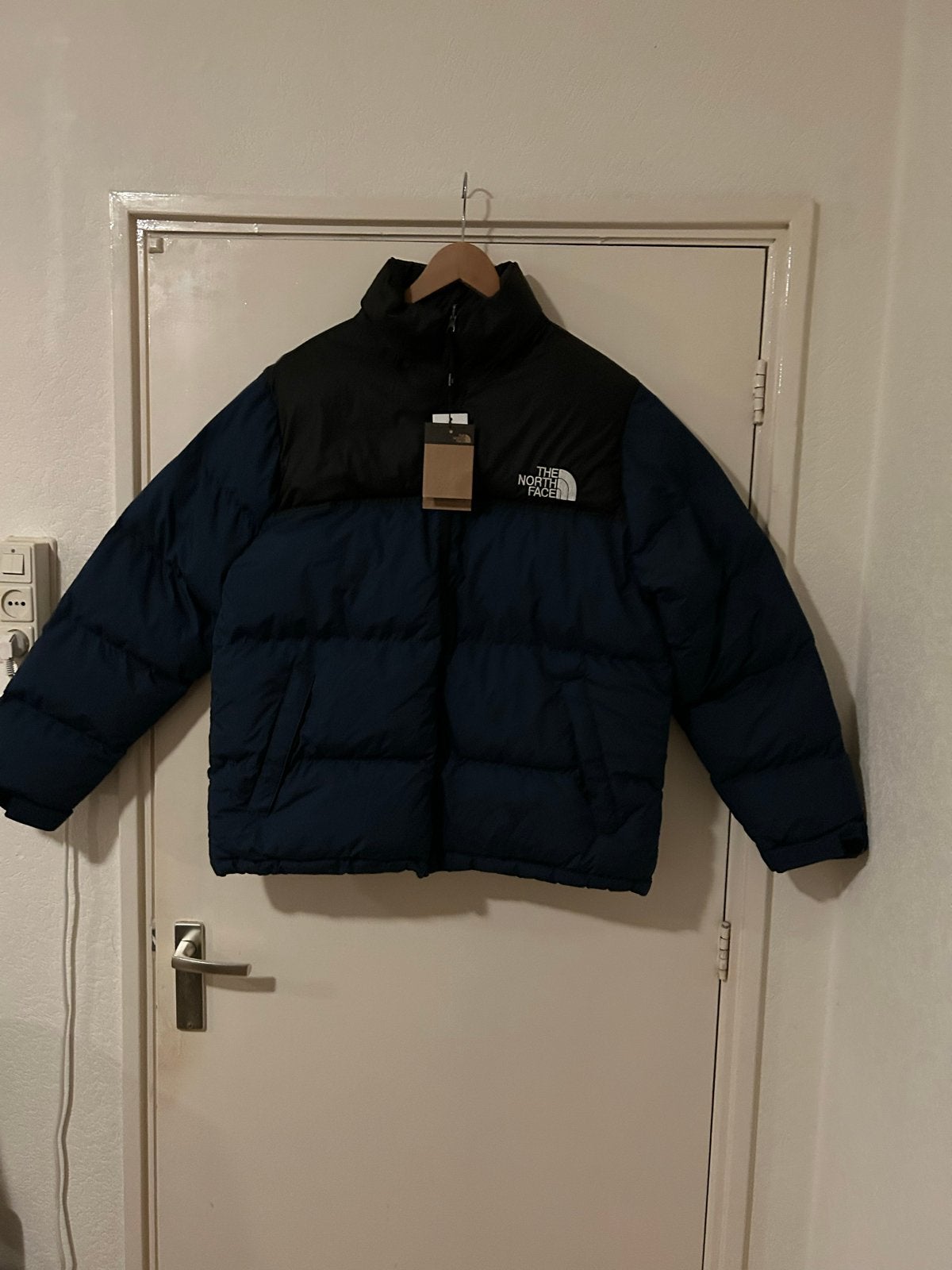 The North Face Nuptse Puffer Jacket XXL - Nieuw met kaartjes, Ophalen, Nieuw, Overige maten, Blauw