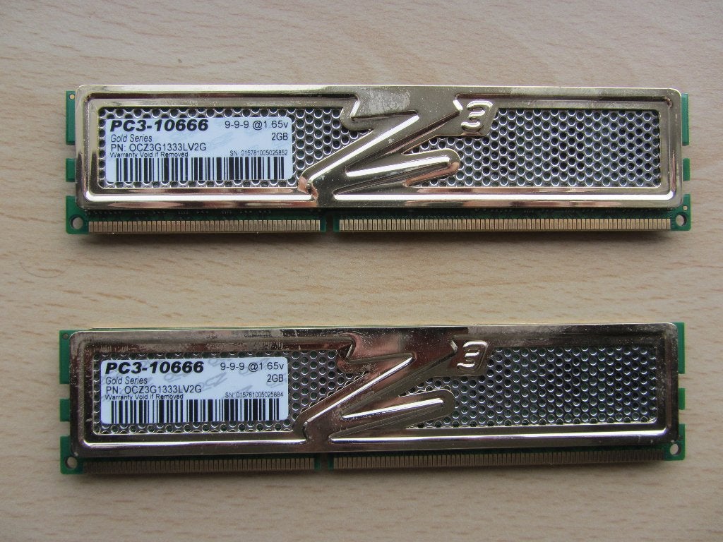 2x OCZ 2GB PC3-10666 DDR3-1333MHz CL9 DIMM Memory Module, 1333 MHz, DDR3, Ophalen of Verzenden, Zo goed als nieuw