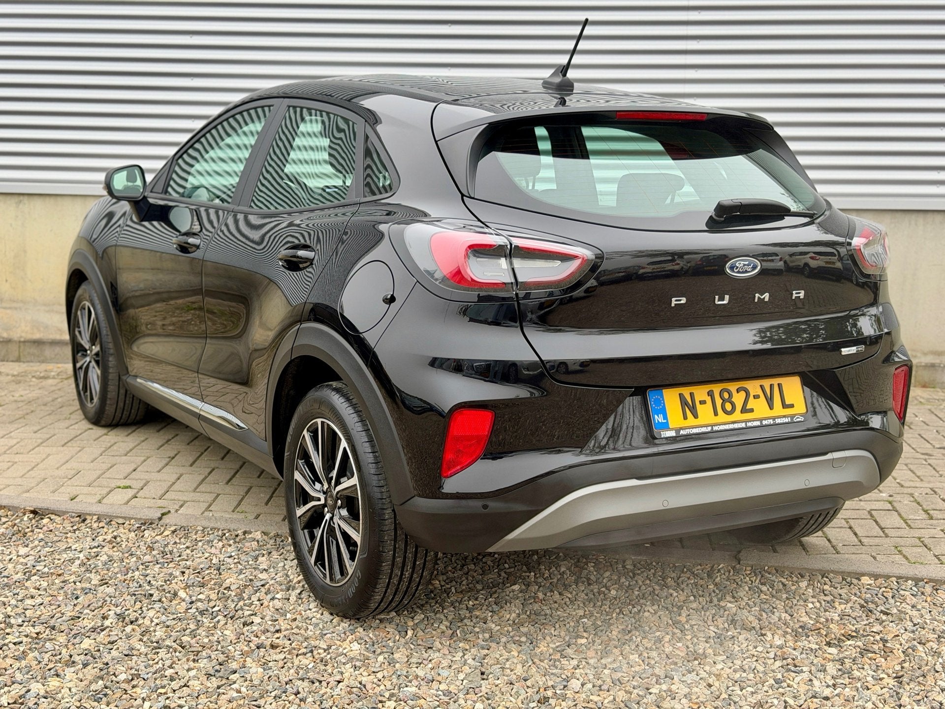 Ford Puma 125pk EcoBoost Hybrid Titanium [ digitaal dashboar, Dealer onderhouden, Zwart, Origineel Nederlands, Bedrijf