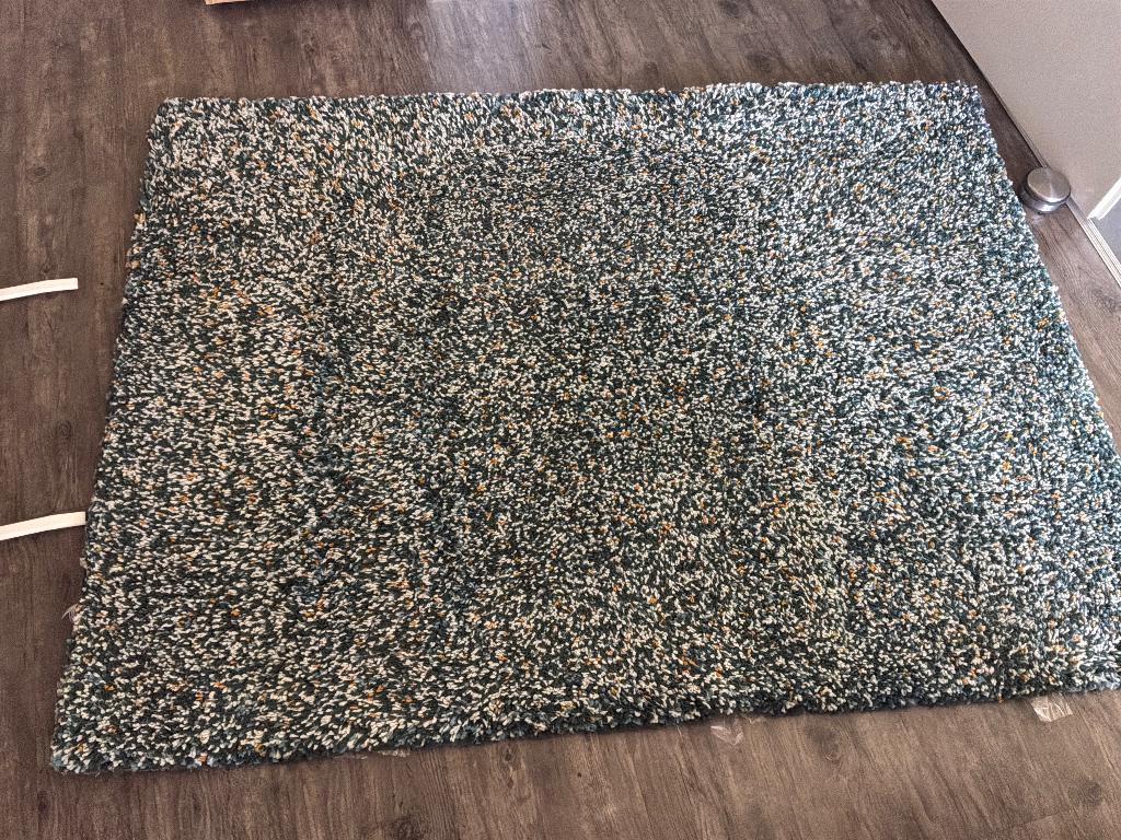 Vindum vloerkleed 133x180, Huis en Inrichting, Stoffering | Tapijten en Kleden, Gebruikt, 100 tot 150 cm, Ophalen of Verzenden