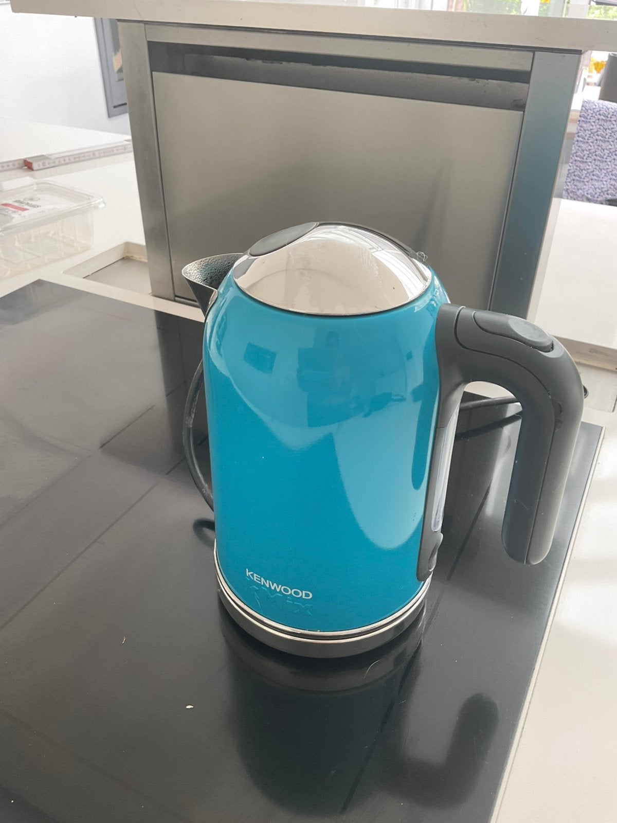 Kenwood Kmix waterkoker in nieuwstaat, Ophalen, Zo goed als nieuw