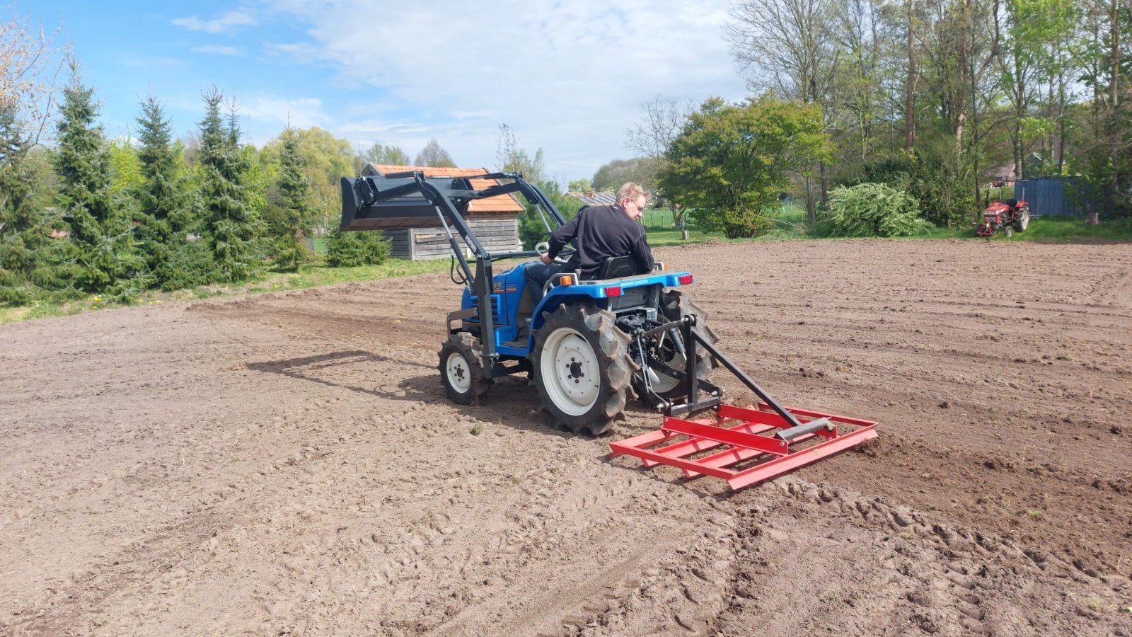 mini loonwerk en manege vlakken (frezen, egaliseren), Ophalen
