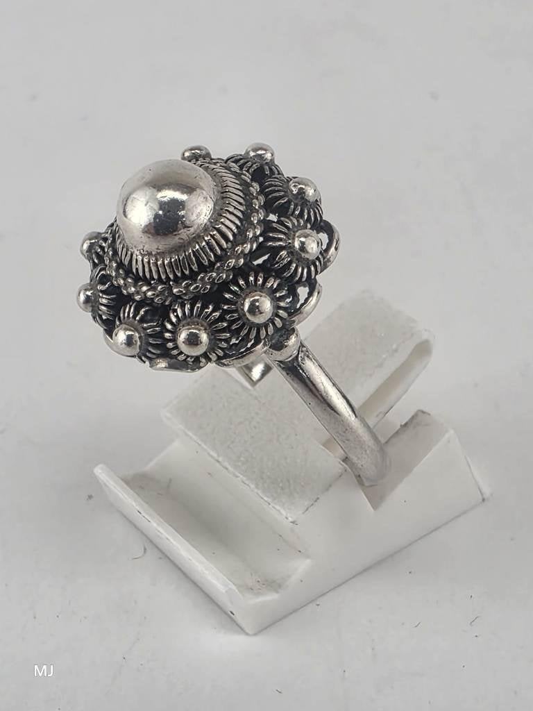 Zilveren ring Zeeuws                                     Z63, ., Ophalen of Verzenden, Dame, Zilver