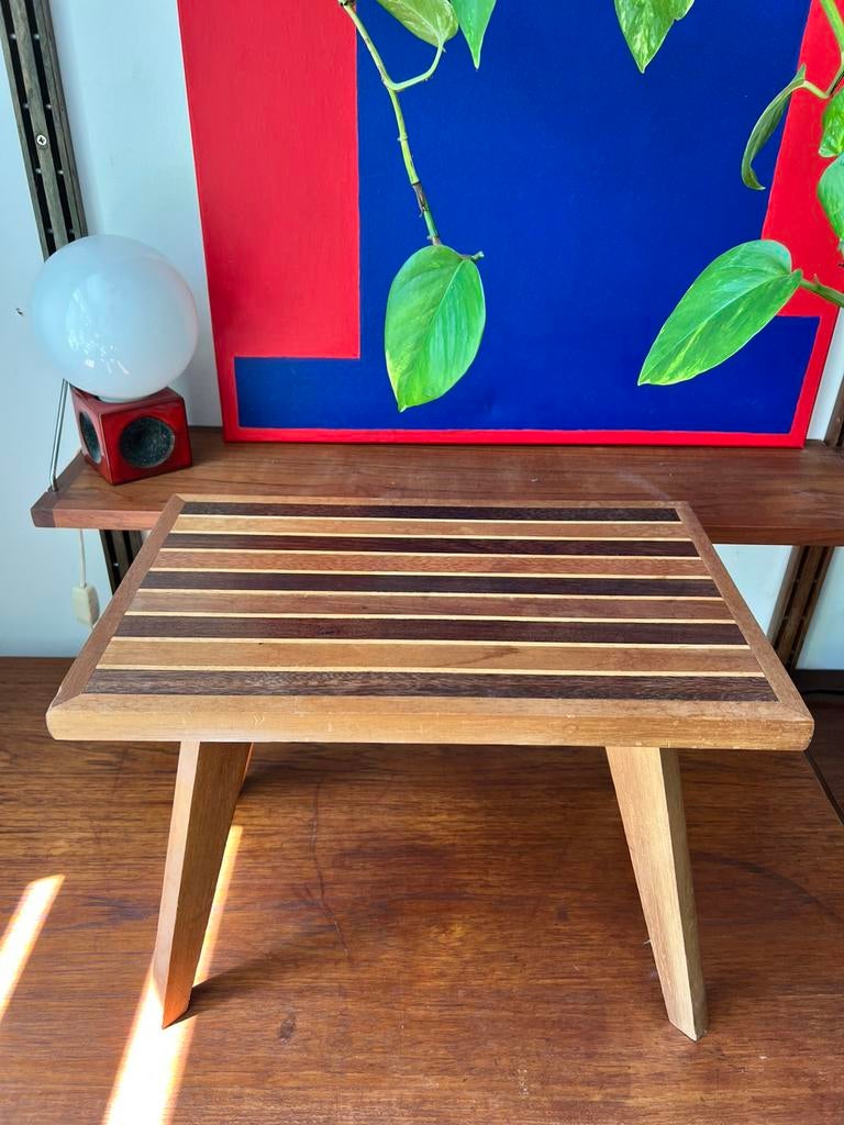 Vintage bijzettafeltje, plantentafel, krukje, Huis en Inrichting, Krukjes, Ophalen, Zo goed als nieuw, Hout