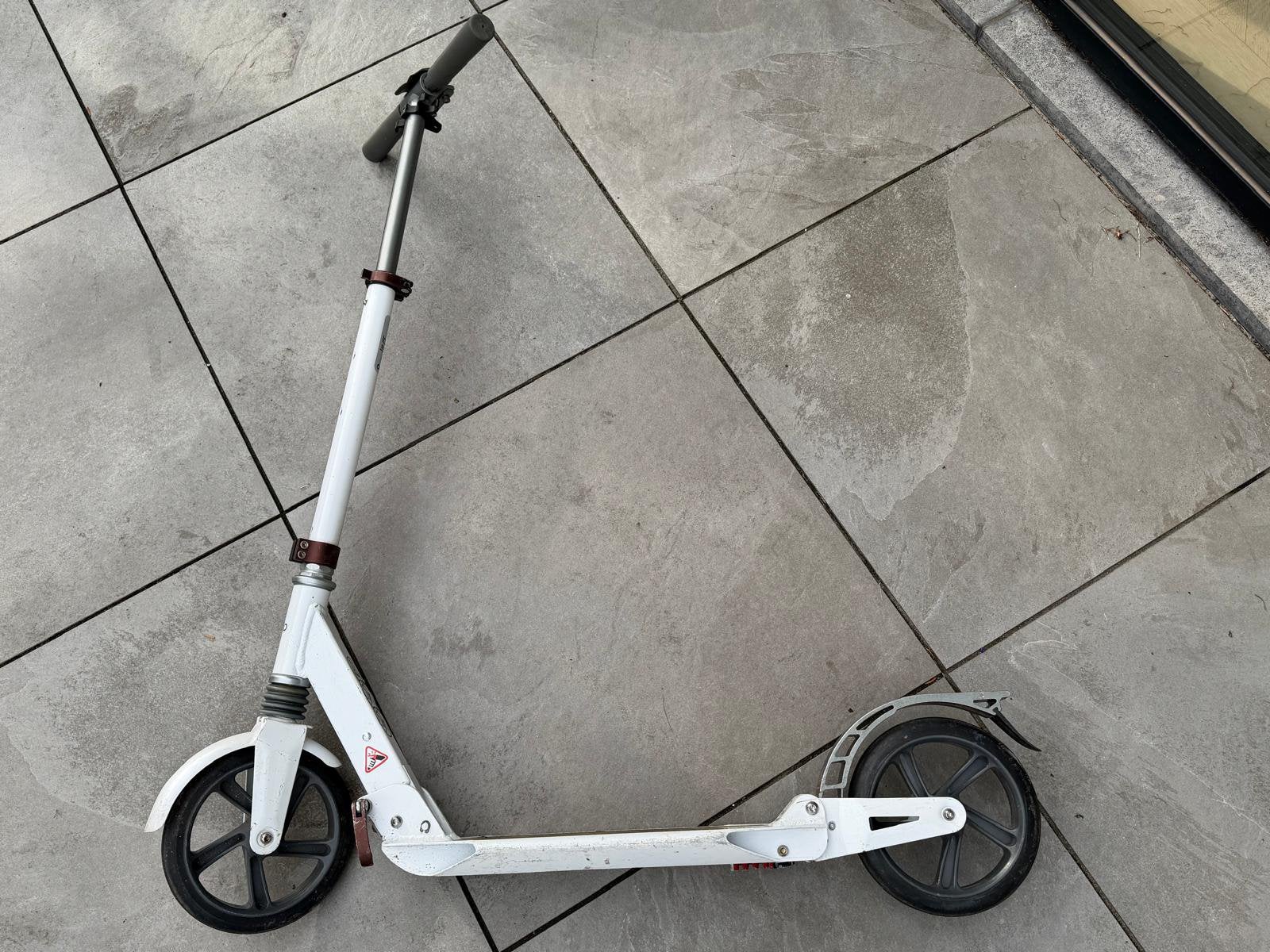Inklapbare step volwassenne - 2x - wit en zwart, Fietsen en Brommers, Steps, Ophalen, Gebruikt, Gewone step
