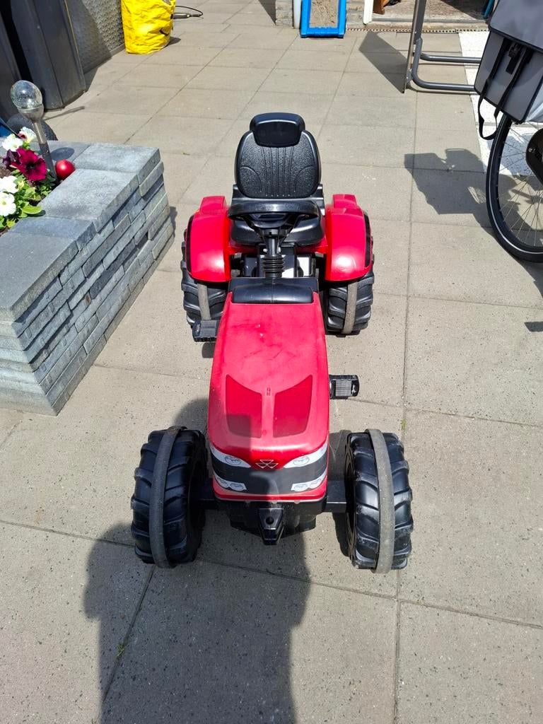 Rode Massey Ferguson Trapauto Tractor voor Kinderen, Ophalen, Gebruikt, Trapvoertuig