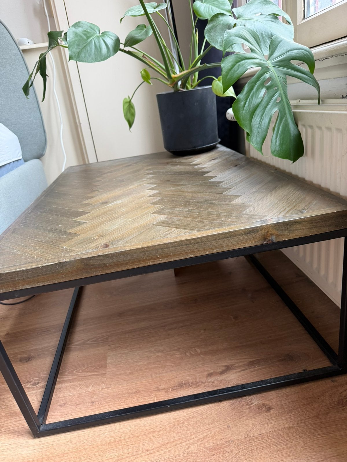 Koffietafel visgraat, Ophalen, 50 – 75, Minder dan 50 cm, Gebruikt