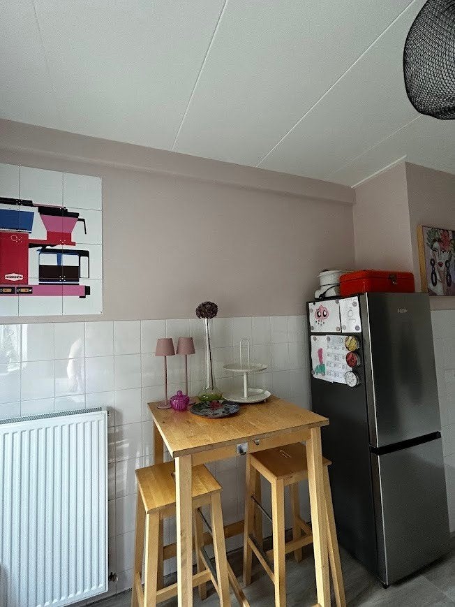 Barset Ikea BOSSE tafel en 2 barkrukken massief hout, Huis en Inrichting, Ophalen, Gebruikt, 60 tot 90 cm, Hout