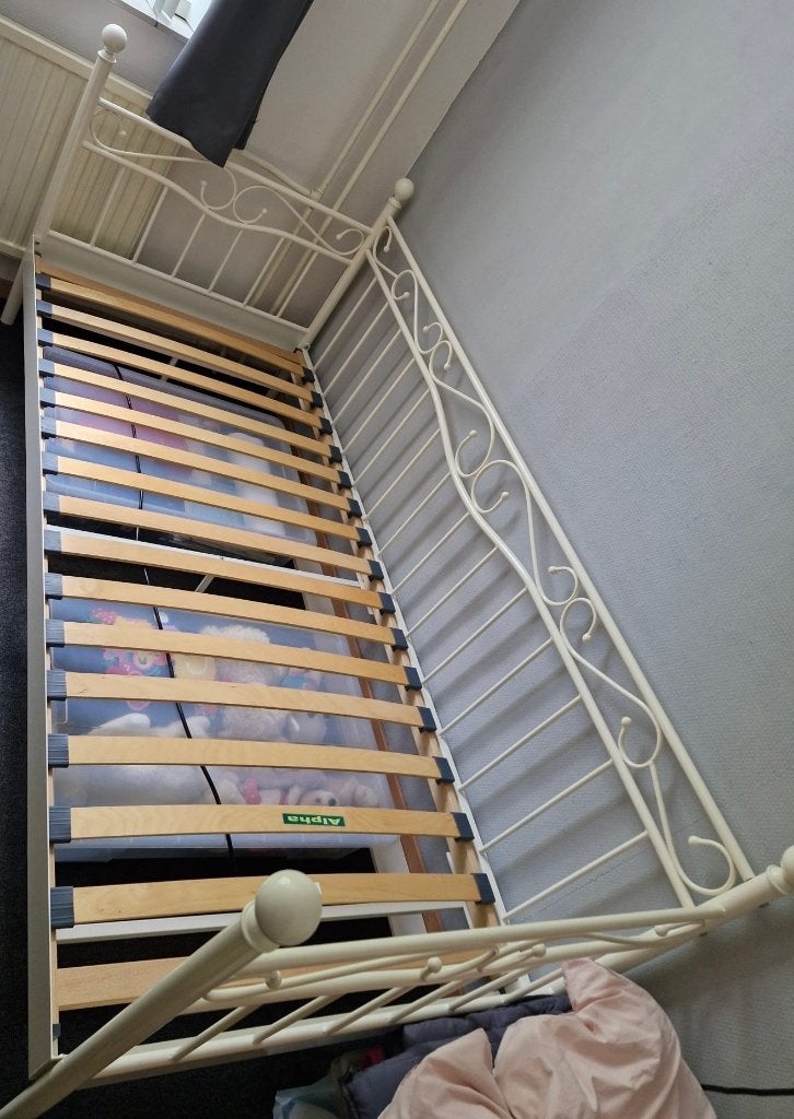 Bed 90x200, Ophalen, Gebruikt, 90 cm, Eenpersoons