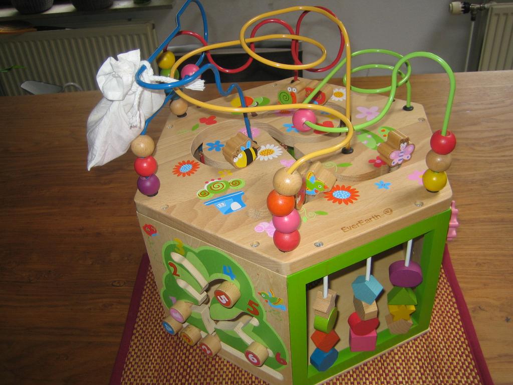 EverEarth Speelgoed, Houten Activity Centre, Kinderen en Baby's, Speelgoed | Houten speelgoed, Ophalen of Verzenden, Zo goed als nieuw